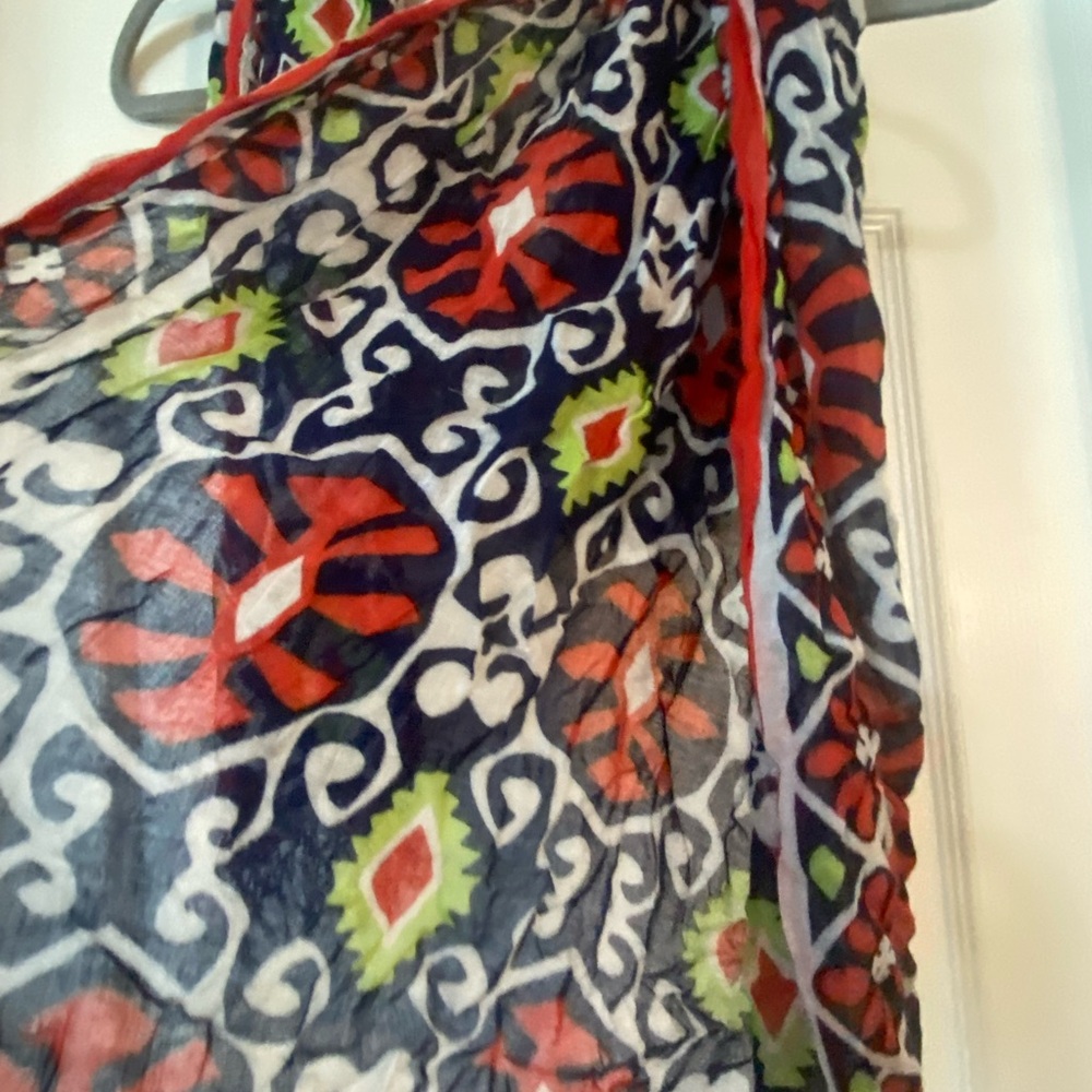 Colorful Patterned Scarf - Picture 3 of 4